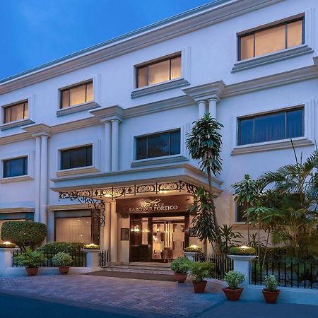 La Place Sarovar Portico Lucknow Extérieur photo